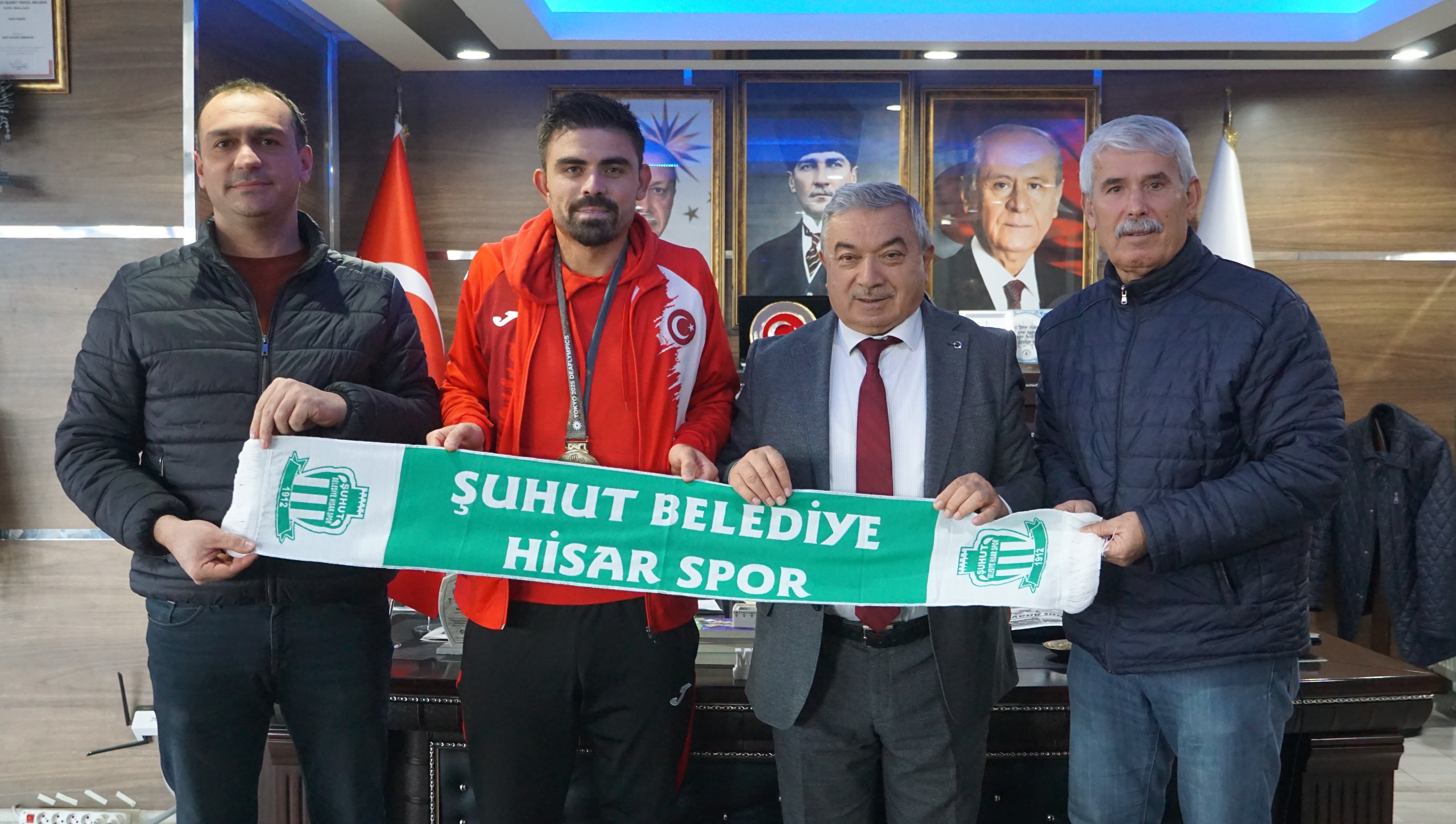 Emre Kılınç'tan Şuhut Ziyareti: Başarı ve Gurur