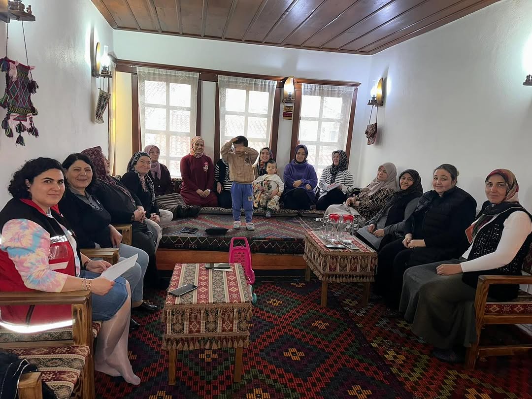 Sandıklı Kadın Konukevinde Evlilik Çatışması Semineri Düzenlendi