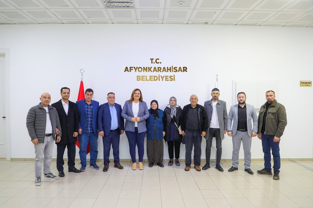 AfyonKarahisar Belediye Başkanı, CHP Susuz Belde Başkanı Mehmet Çalış ve Yönetimi İle Görüştü