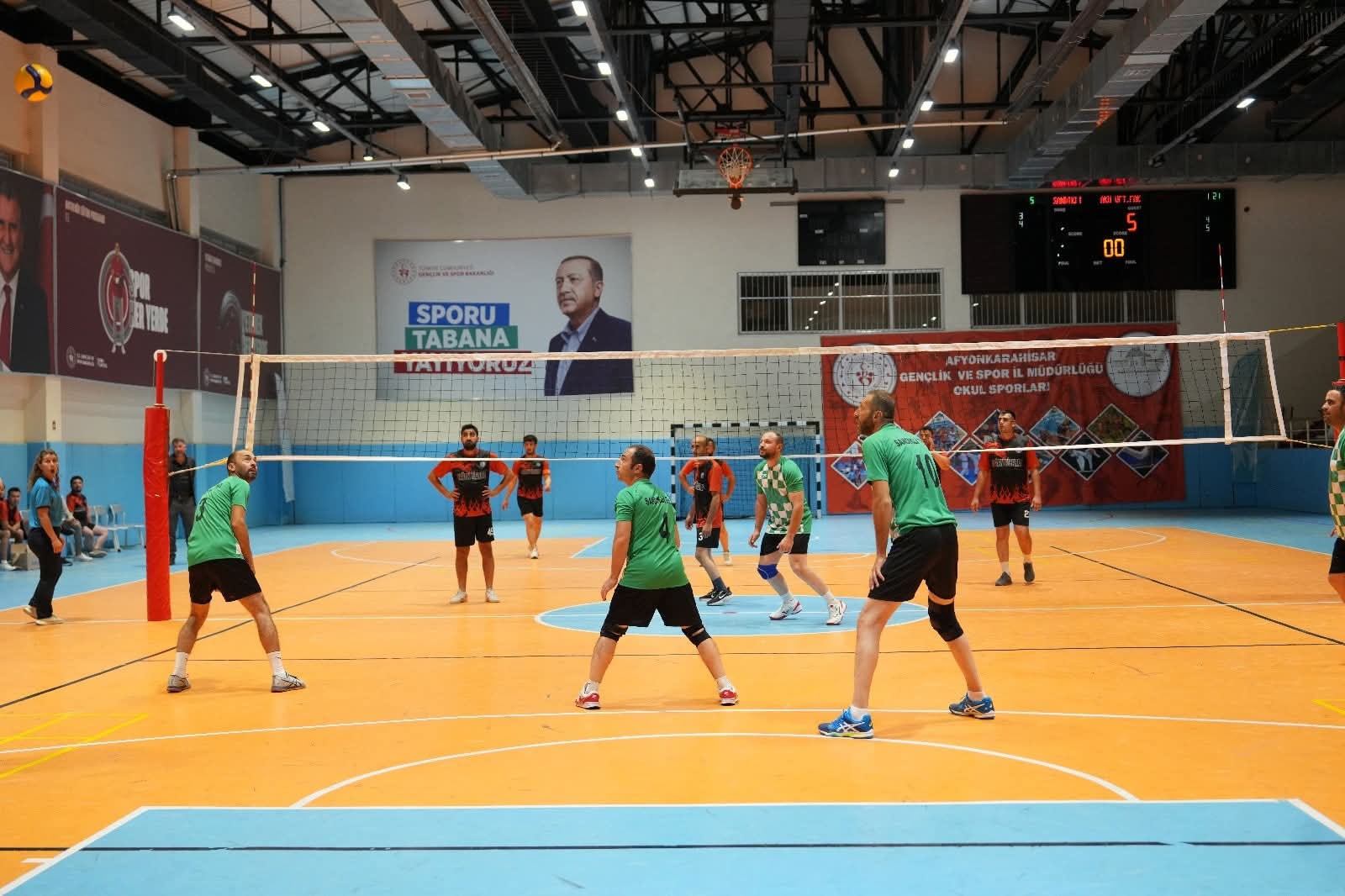 ATSO Spor Oyunları'nda Aile Temalı Voleybol Turnuvası Devam Ediyor