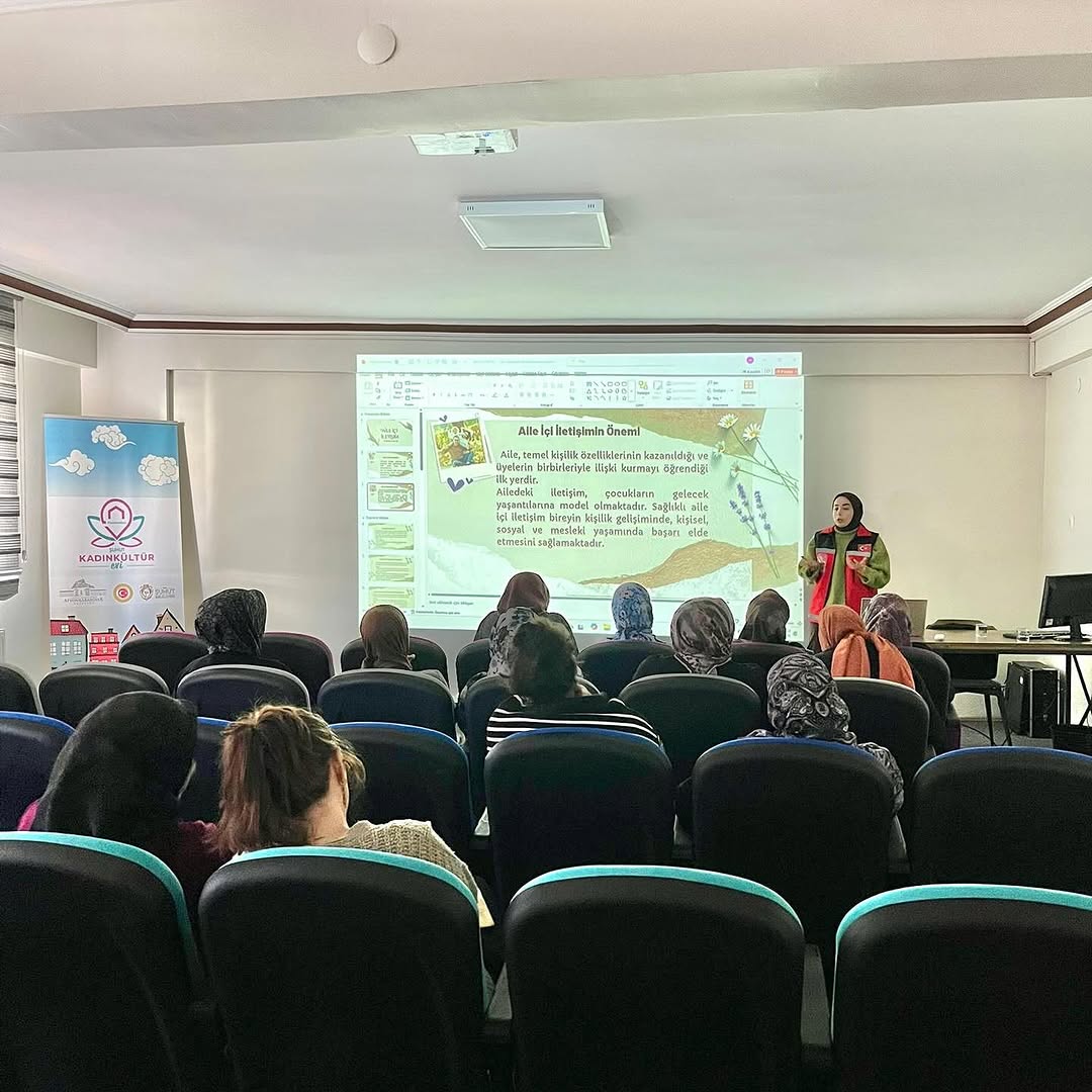 Şuhut Kadın Kültür Evi'nde Aile İçi İletişim Eğitimi Gerçekleştirildi