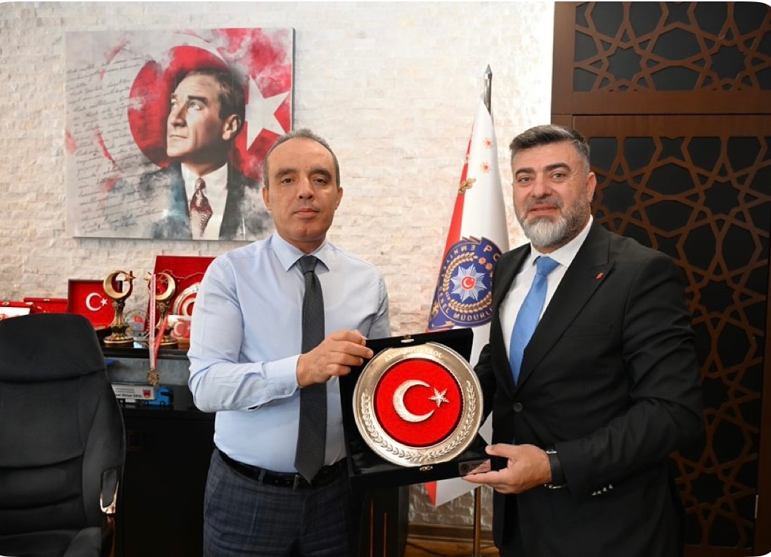 Afyonkarahisar Muhtarlar Derneği Başkanı Sayın Suat Uygur'dan İl Emniyet Müdürü Ahmet Birtan Erol Ziyareti