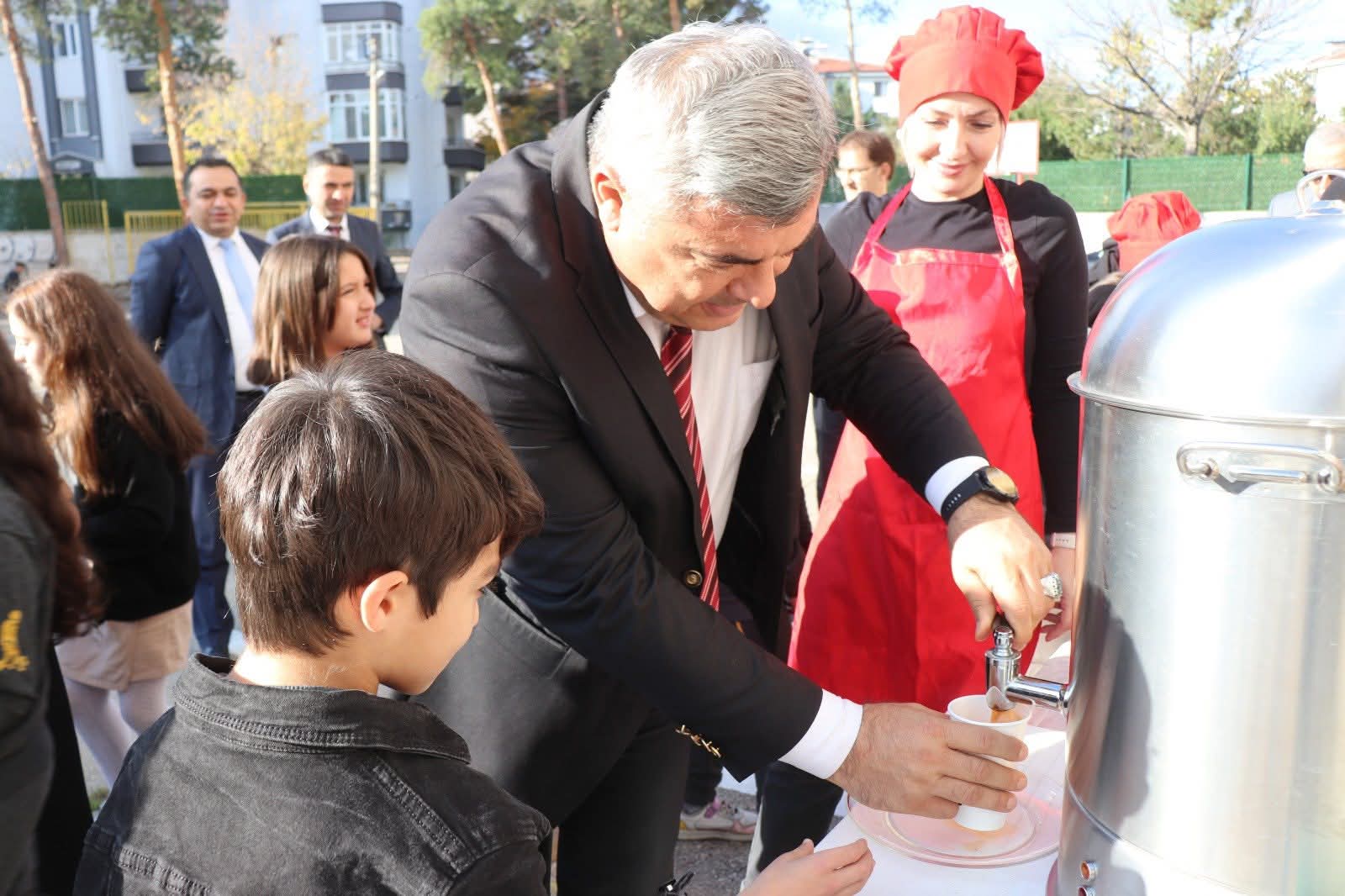 Kocatepe İlkokulunda Çorba Dağıtımıyla Sağlıklı Nesiller Projesi Devam Ediyor