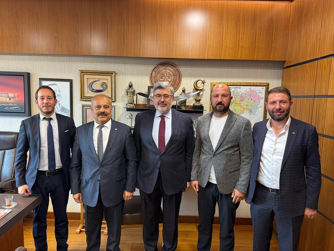 Afyonkarahisar Dinar Ticaret ve Sanayi Odası Başkanı Veli Özcan ve Heyeti Gazi Meclisinde Misafir Edildi