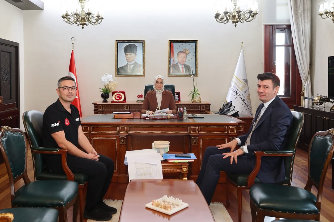 Valimiz Doç. Dr. Kübra Güran Yiğitbaşı Başkanlığında Değerlendirme Toplantısı Düzenlendi