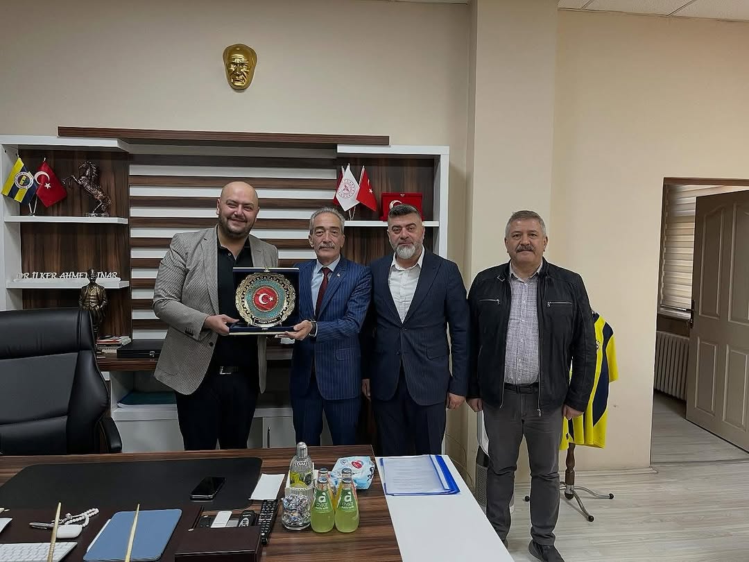 Esnaf ve Sanatkarlar Odaları Birliği Başkanı Dr. İlker Ahmet Çınar'ı Ziyaret Etti