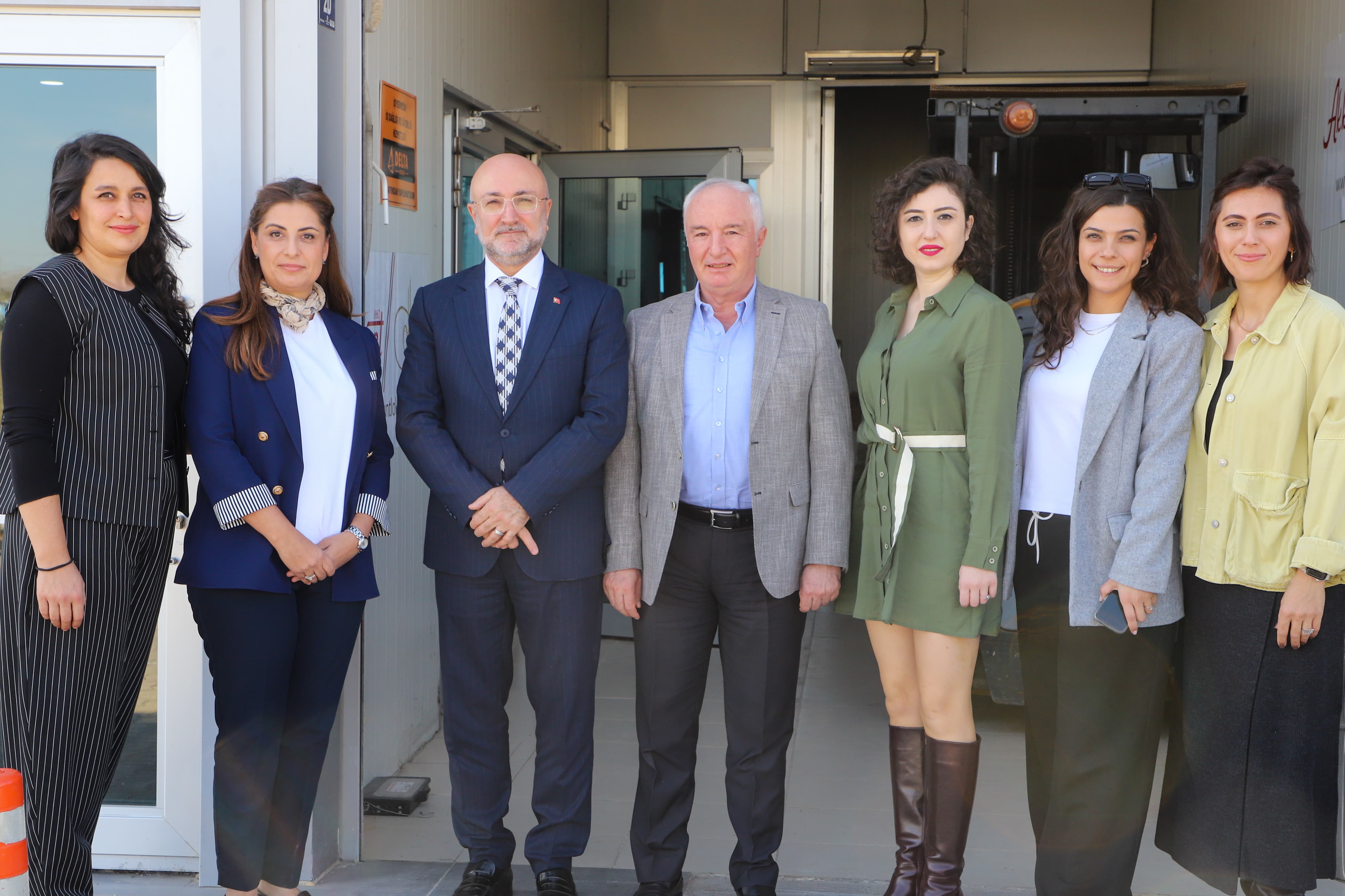 AK Parti Afyonkarahisar İl Başkanı Kadın Girişimcilerle Buluştu