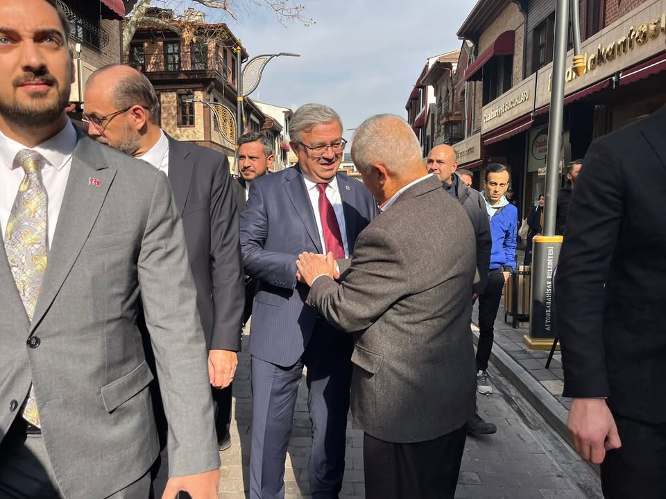 Sağlık Bakanı Kemal Memişoğlu ile Afyonkarahisar Uzun Çarşı Ziyareti