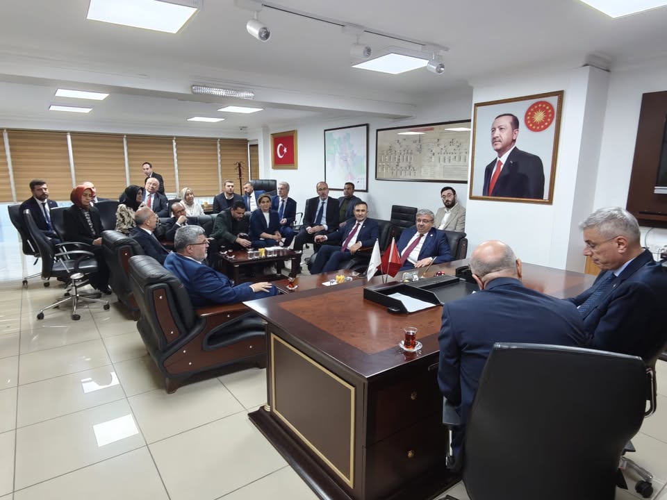 Afyonkarahisar İl Başkanlığında Sağlık Bakanı Kemal Memişoğlu'nu Ağırlayan İbrahim Yurdunuseven