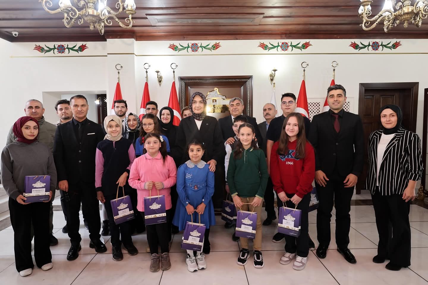 Atatürk'ün Ebediyete İrtihalinin 87. Yıl Dönümünde Ödül Alan Öğrenciler Kabul Edildi