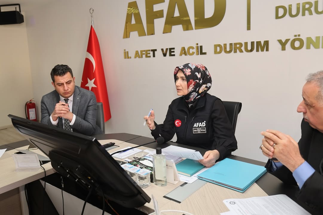 Afyonkarahisar Valiliği'nin Trafik İşaret Levhalarının Sadeleştirilmesi Komisyonu Toplantısı Hakkındaki Paylaşımı