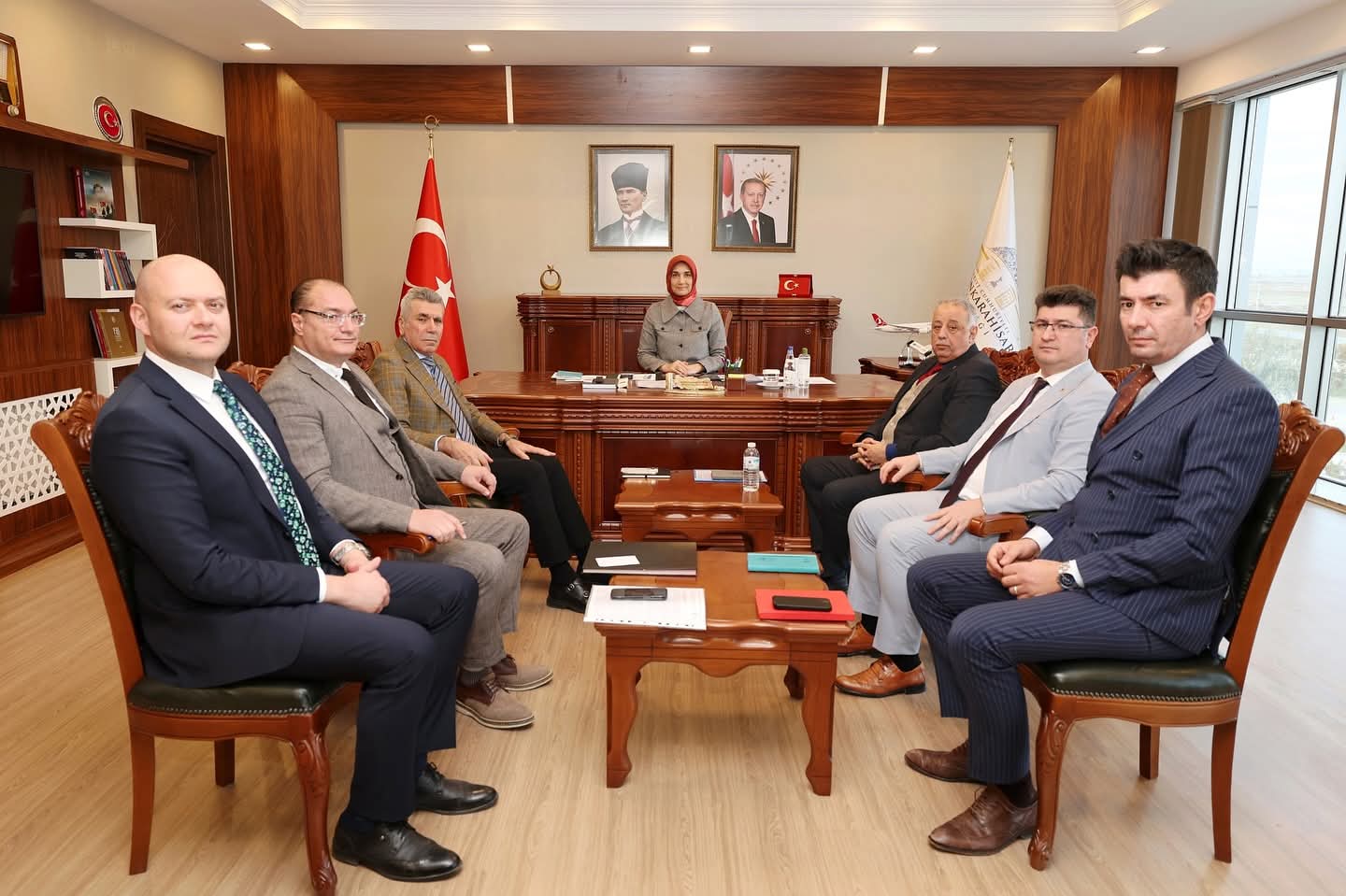 Vali Yiğitbaşı, Haftalık Değerlendirme Toplantısı Gerçekleştirdi