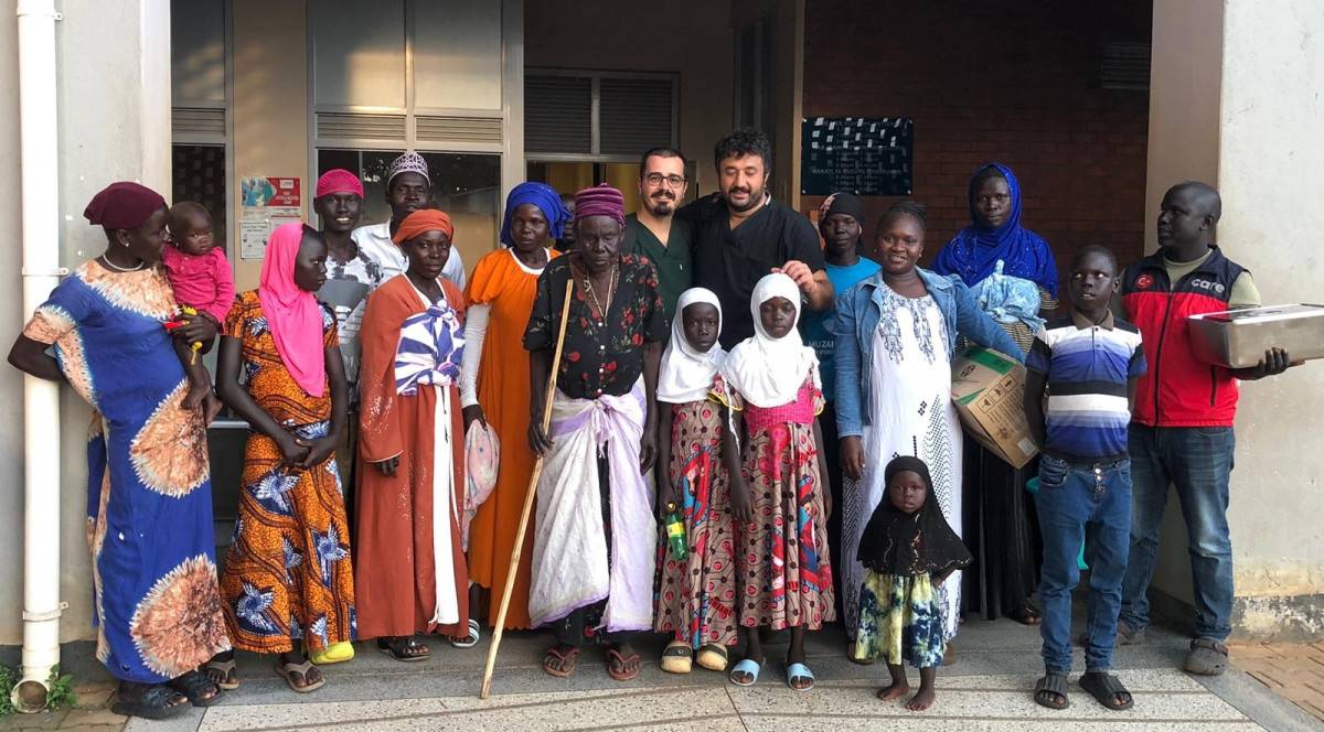 AFSÜ'den Uganda'ya Katarakt Ameliyatı ve Sağlık Hizmeti Desteği