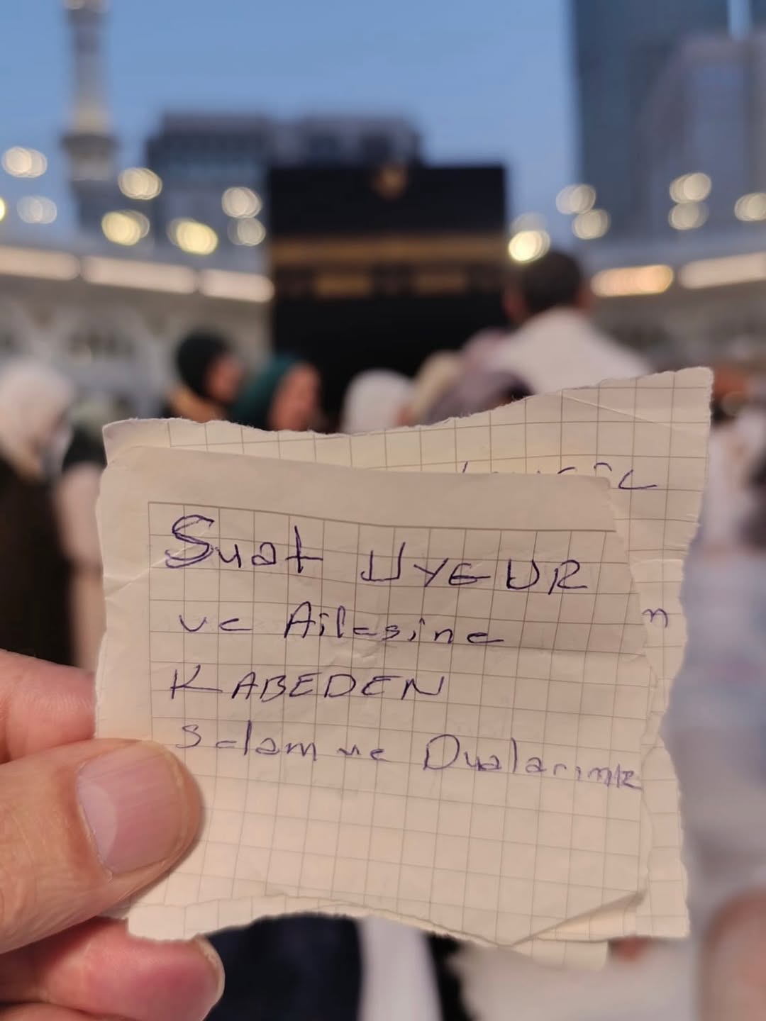 Yarenler Muhtarımız Mehmet AKÇA’ya KABE’den GÜZEL DUALARI İÇİN TEŞEKKÜR EDİYORUM