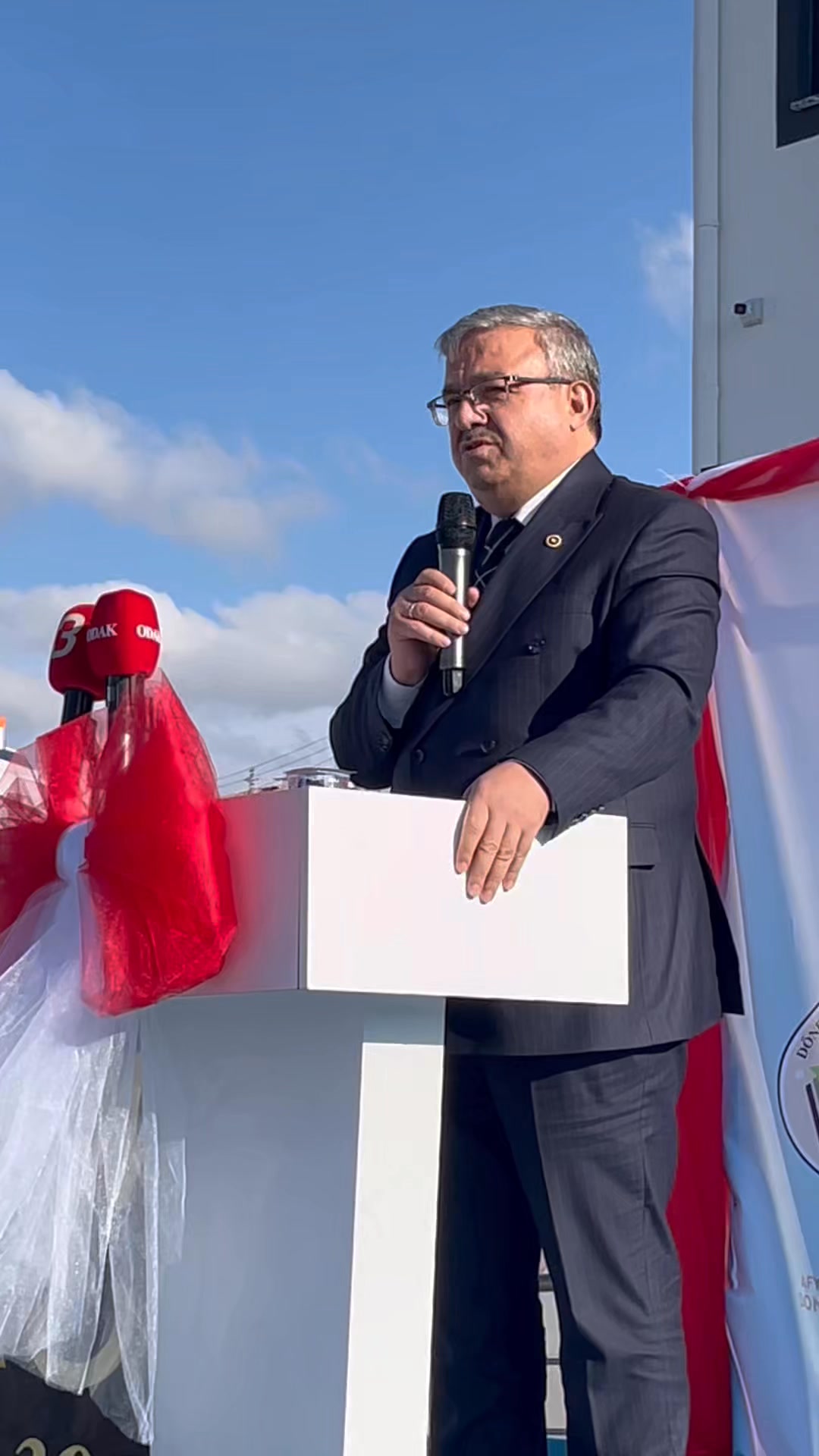 Afyonkarahisar Milletvekili İscehisar Döne Çakmak İlkokulu'nun Açılışını Gerçekleştiriyor