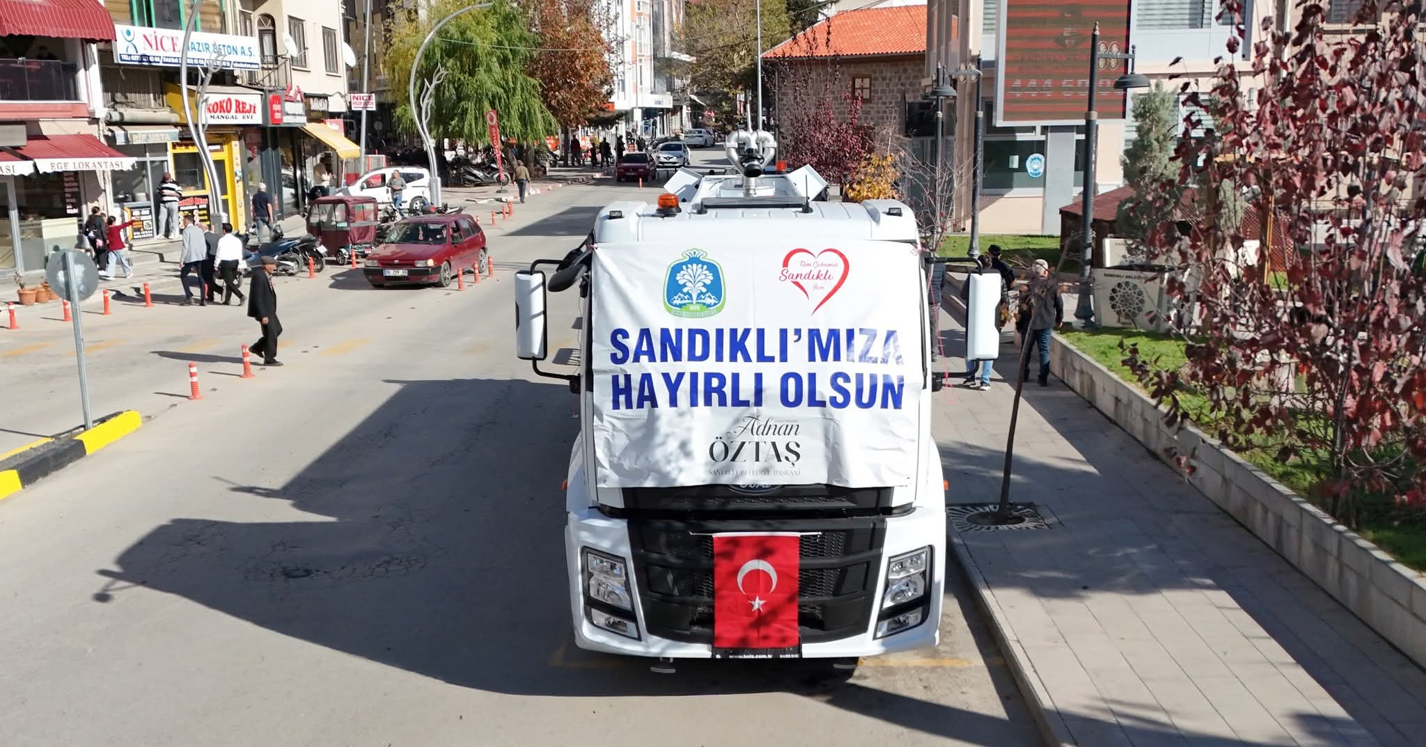Sandıklı Belediyesine Yeni 13 Ton Kapasiteli Araç Hibe Edildi