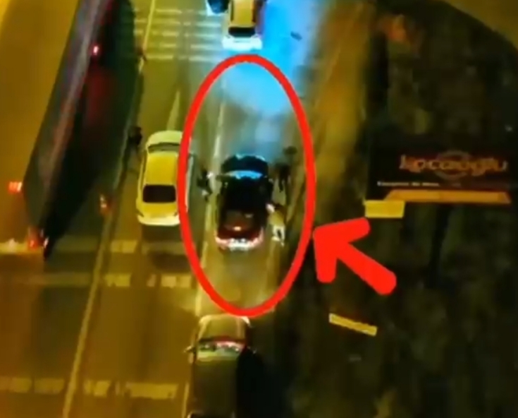 Afyonkarahisar'da Araçta Uyuşturucu Maddeler Ele Geçirildi