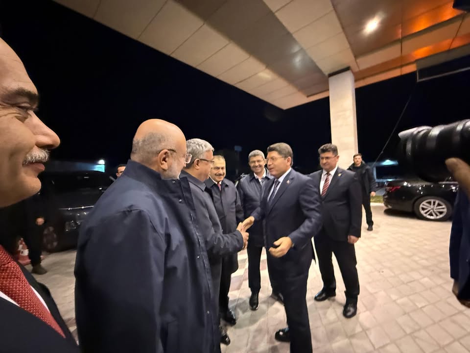 Adalet Bakanı Yılmaz Tunç'u Afyonkarahisar'da Karşılayan İbrahim Yurdunuseven