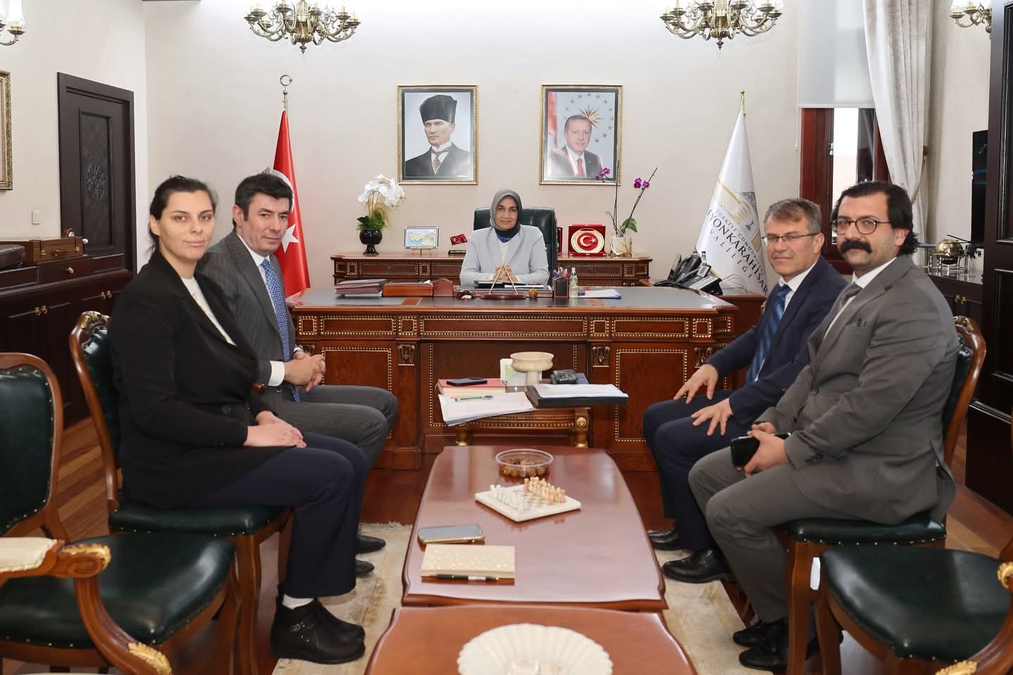 Afyonkarahisar Valisi Kübra Güran Yiğitbaşı Başkanlığında Toplantı Düzenledi