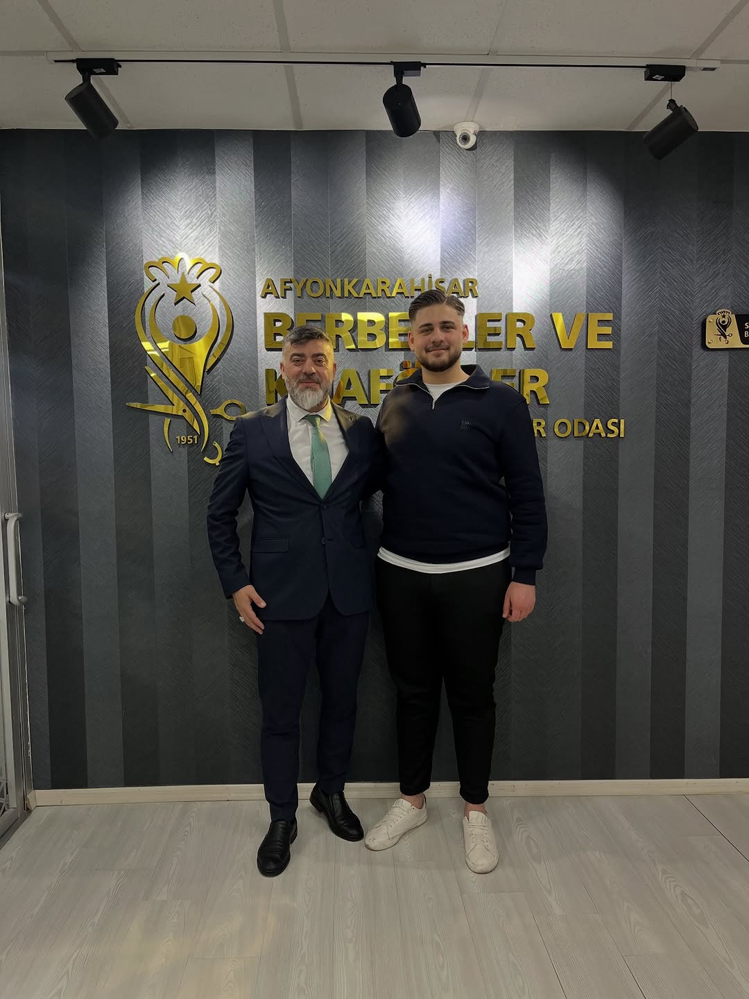 Gelecek Gençlerle Şekilleniyor...