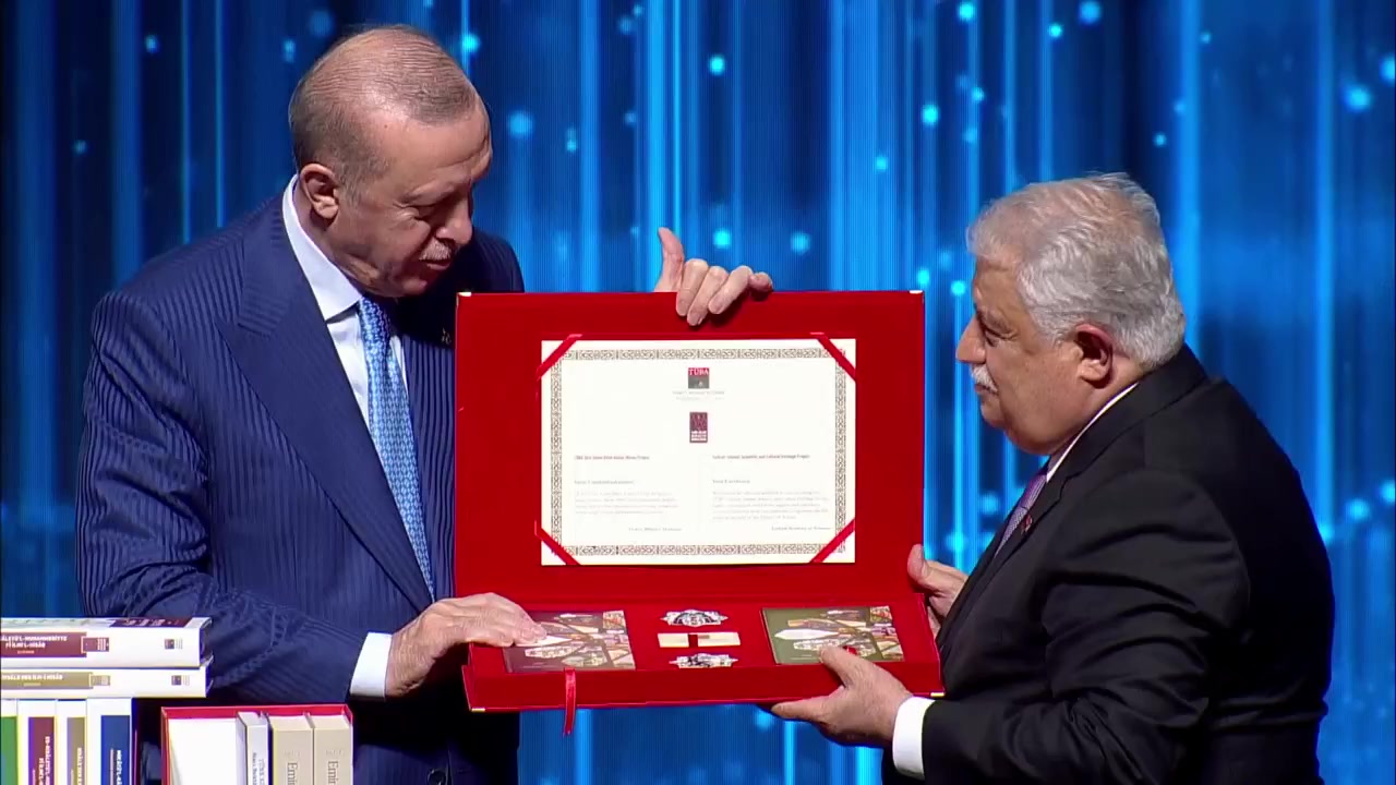 Türkiye Cumhurbaşkanı Recep Tayyip Erdoğan'dan 2025 TÜBA ve TÜBİTAK Bilim Ödülleri Töreni Paylaşımı