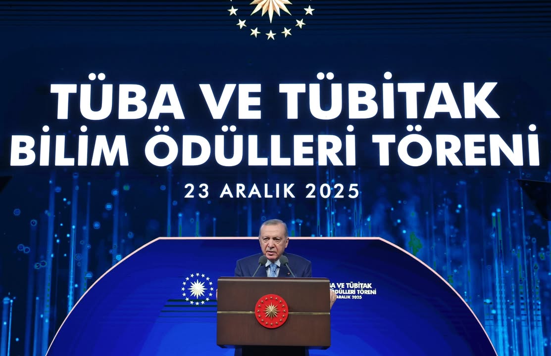 Cumhurbaşkanı Erdoğan'ın Ödül Töreni Paylaşımı