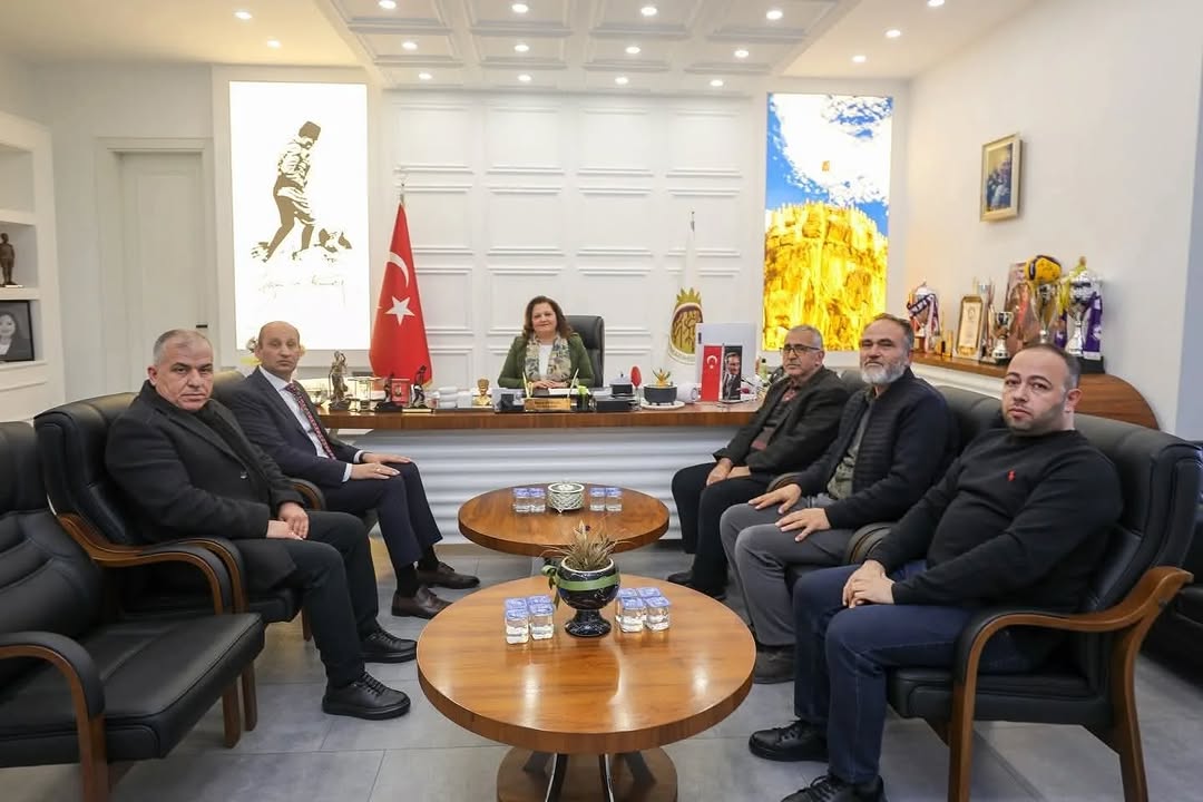 Afyon Şehit Gaziler Derneği'nden Şehit Ailelerine Ziyaret