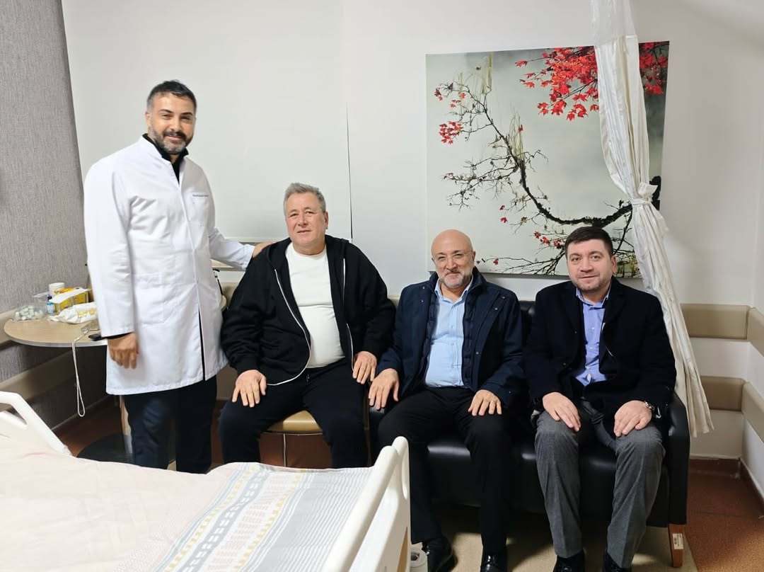 Ak Parti Afyonkarahisar İl Başkanı İle Gün FM Kurucusu İsmail Akar'ı Ziyaret