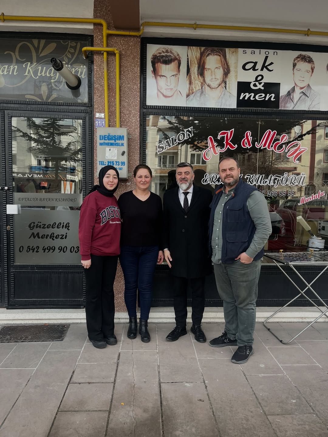 Afyonkarahisar Muhtarlar Derneği Başkanı Suat Uygur Meslektaşlarını Ziyaret Ediyor