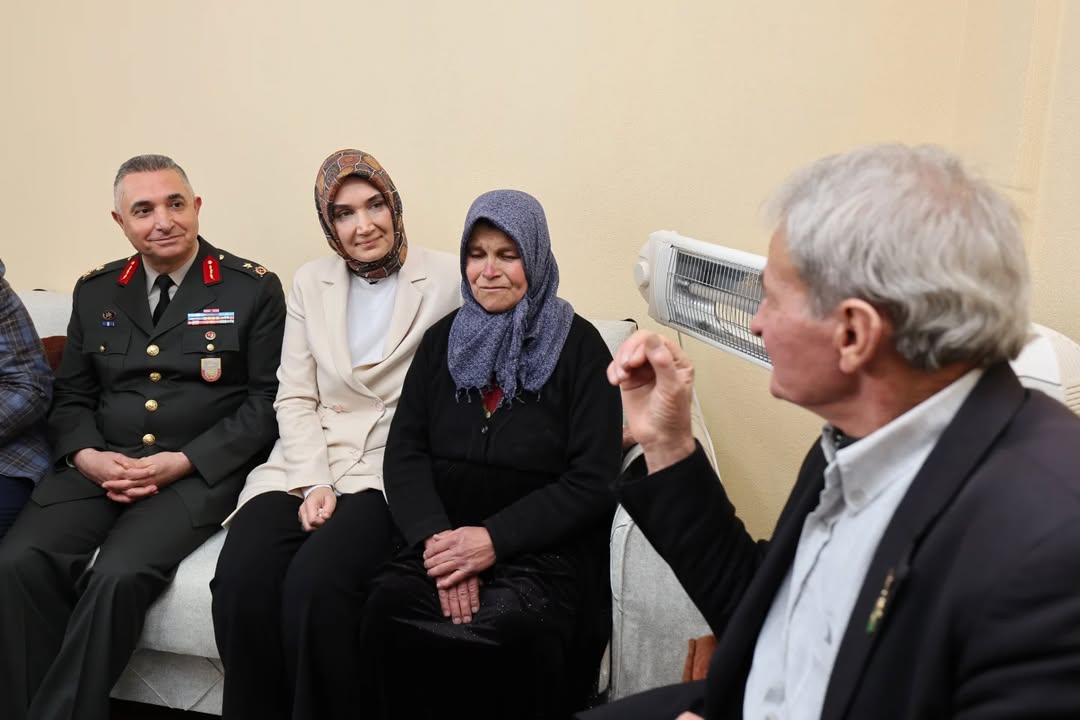 Afyonkarahisar Valiliği'nden Şehit İçin Anlamlı Ziyaret