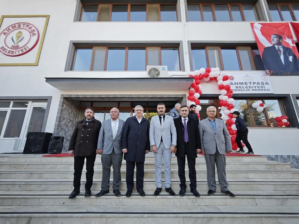 AK Parti Sinanpaşa İlçe Başkanı İsmail Aktürk Açılış Sonrası Belediye Başkanları İle Buluştu