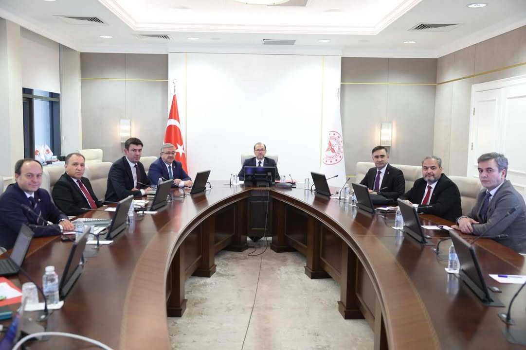Afyonkarahisar Milletvekili İbrahim Yurdunuseven'den Sağlık Bakan Yardımcısı Nurullah Okumuş'a Teşekkür