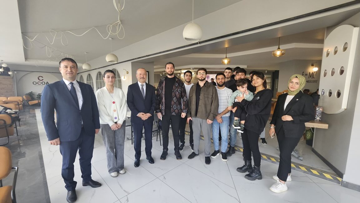 Afyonkarahisar Milletvekili Mehmet Taytak'tan Gençlerle Keyifli Buluşma