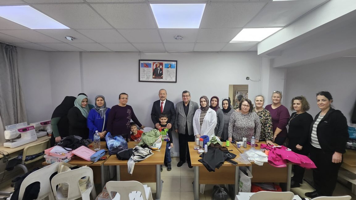 Afyonkarahisar Milletvekili Mehmet Taytak Kadınlarla Bir Araya Geldi