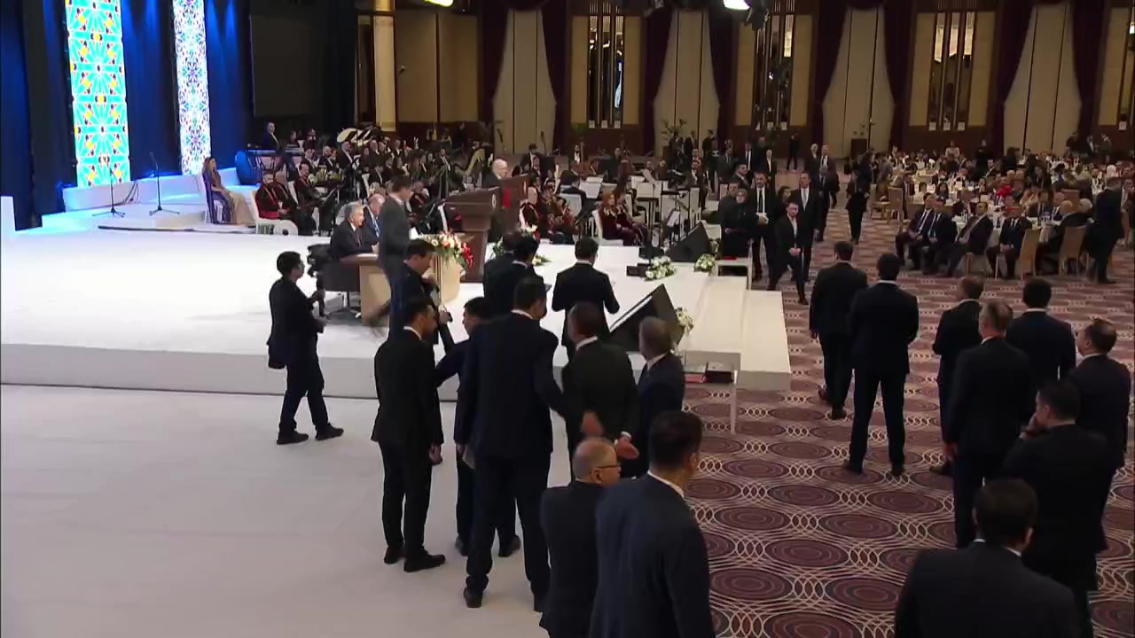 Türkiye Cumhurbaşkanı Recep Tayyip Erdoğan'ın Özbekistan Cumhurbaşkanı Şevket Mirziyoyev ile Anlaşmaların İmza Töreni ve Ortak Basın Toplantısı Paylaşımı