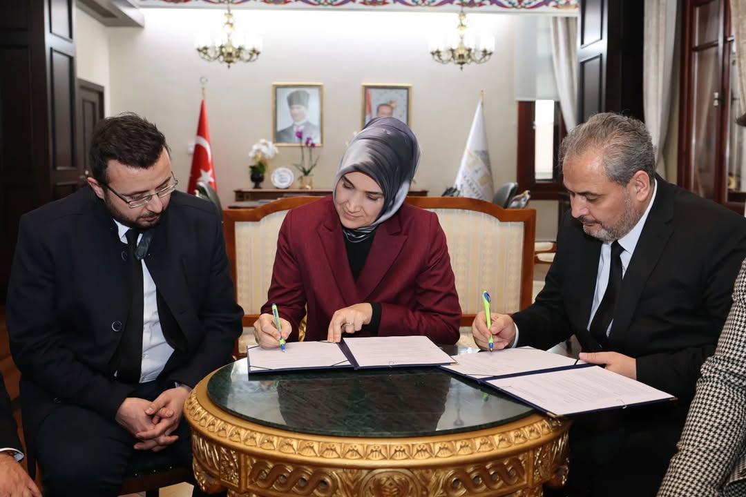 Afyonkarahisar Valiliği'nin Bağış Protokolü İmzalama Etkinliği