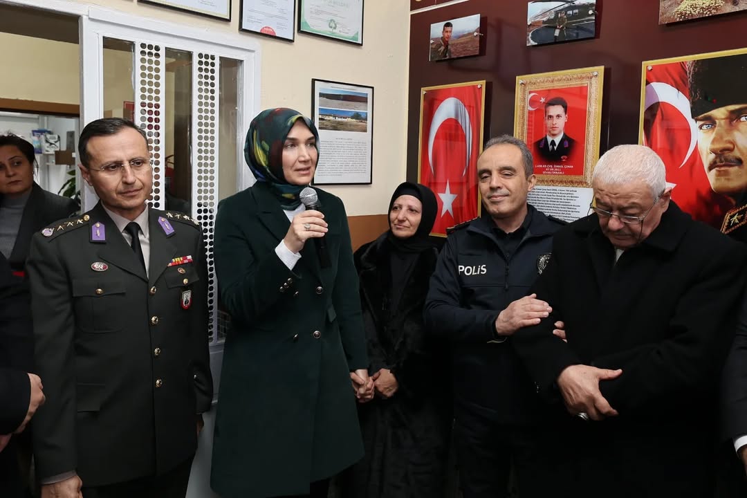 Afyonkarahisar Valiliği'nin Kışlacık Ortaokulu'ndaki Şehit İsmail Çınar Anma Töreni