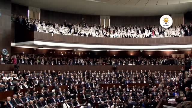 Cumhurbaşkanı Erdoğan'dan Şalvarlı Kadın Siyasetçiye Destek