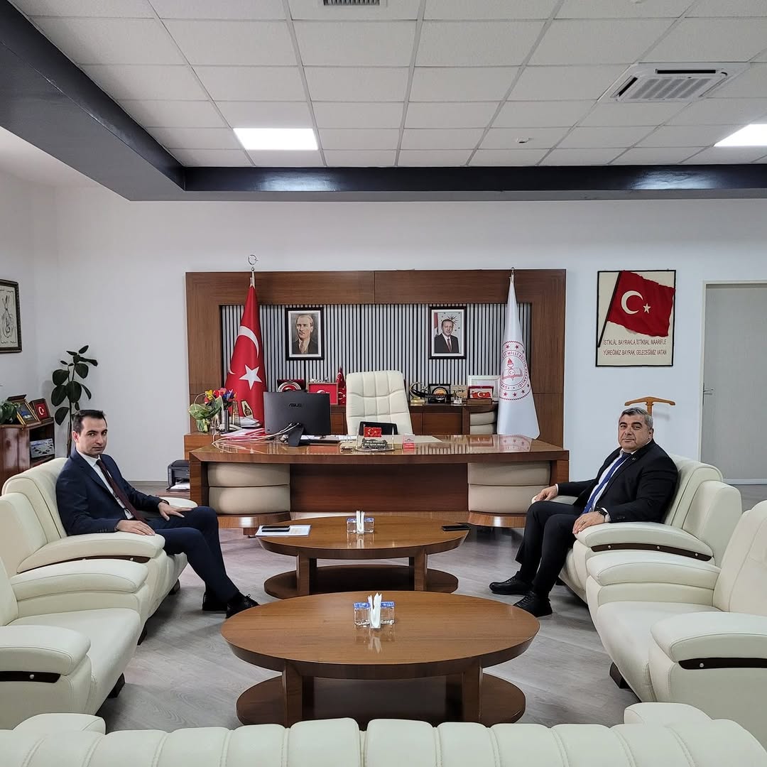 Dazkırı Kaymakamı Serkan Ala, İl Milli Eğitim Müdürü Miraç Sünnetci'yi Ziyaret Etti