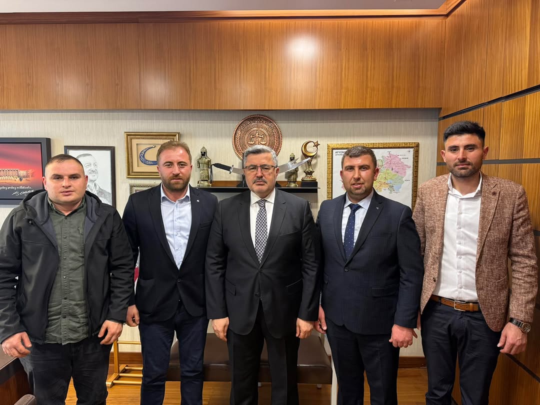 Şuhut Hallaç Köyü Muhtarı Cihan Yıldırım ve Heyeti Gazi Meclisinde Misafir Edildi
