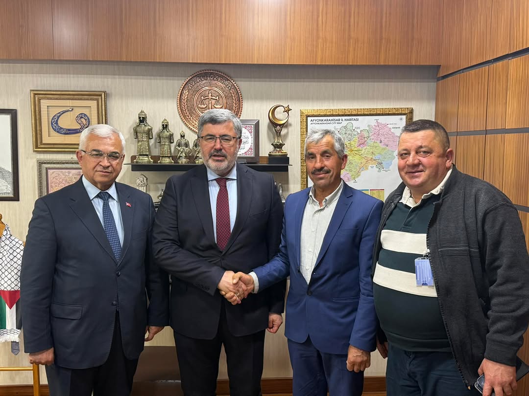 AK Parti Sinanpaşa İlçe Başkanı İsmail Aktürk ve Taşoluk Belde Başkanı Yusuf Köle, Gazi Meclis'te Misafir Edildi